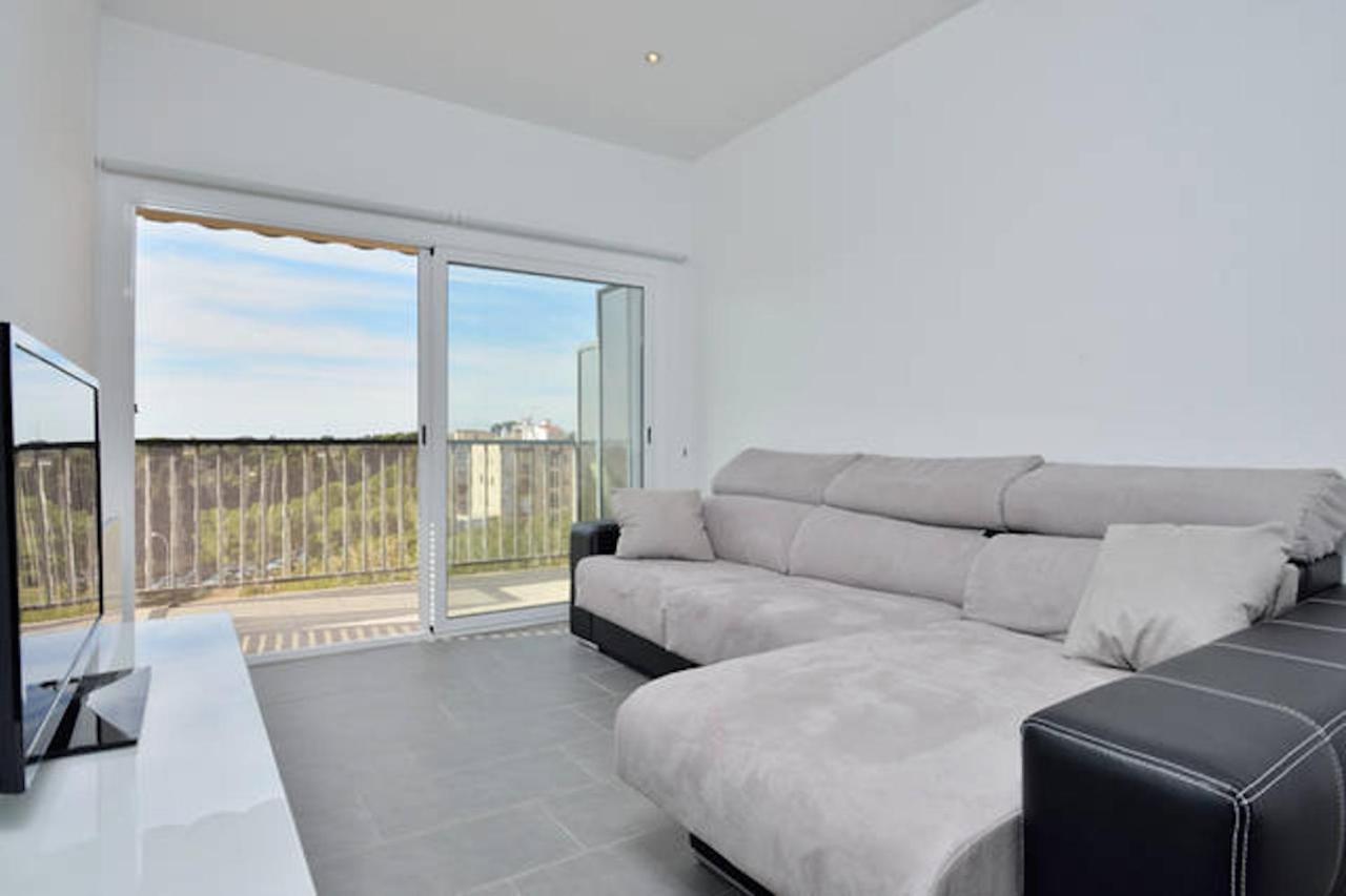 Cosy Well Situed Apartment With Sea View Vilanova i la Geltrú Exterior foto